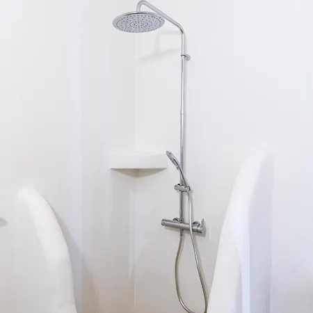 Apartment Art Beachfront *