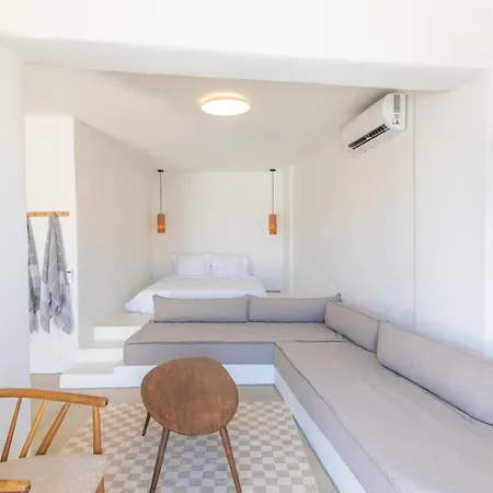 Art Beachfront * Panormos (Tinos)