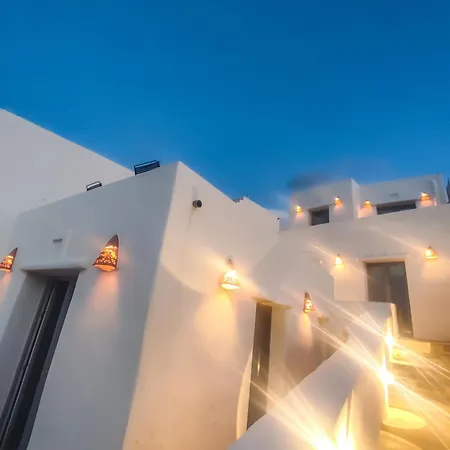 Art Beachfront Apartment