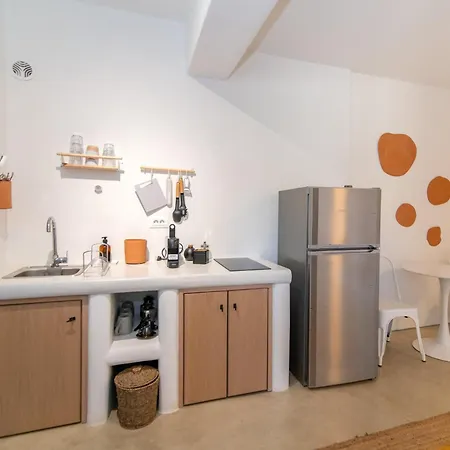 Art Beachfront Apartment *