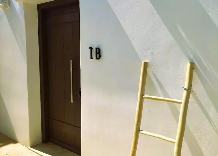 Art Beachfront Pánormos