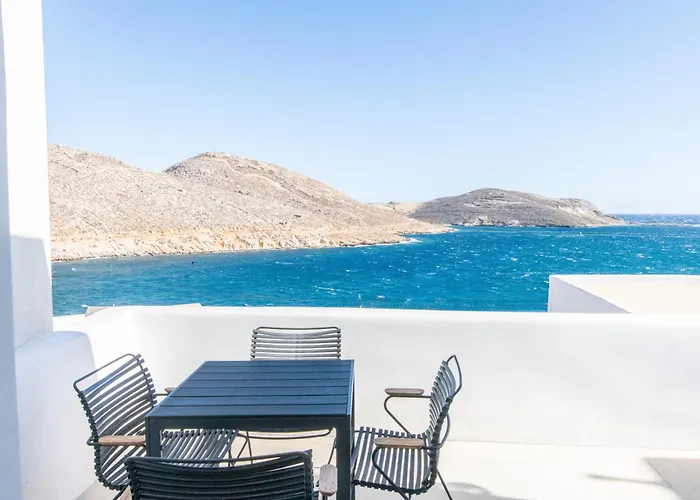 Lägenhet Art Beachfront Pánormos